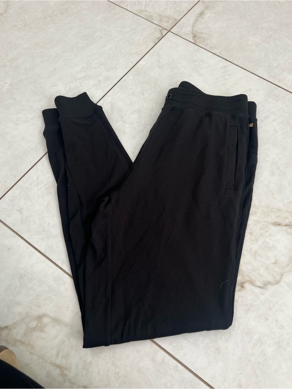 ALALA Black Jogger Sweatpants Size Small